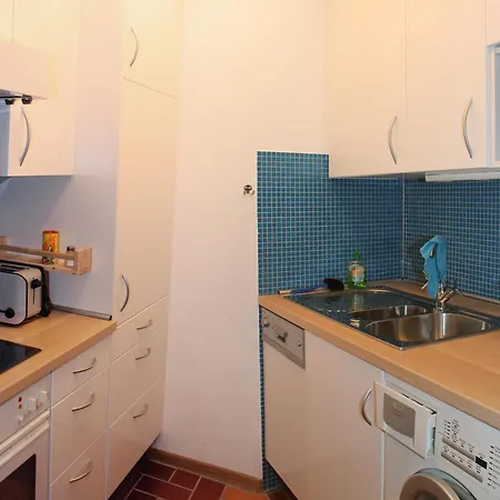 V108 Fuer 2-5 Personen Direkt Am Ostseestrand Apartment *